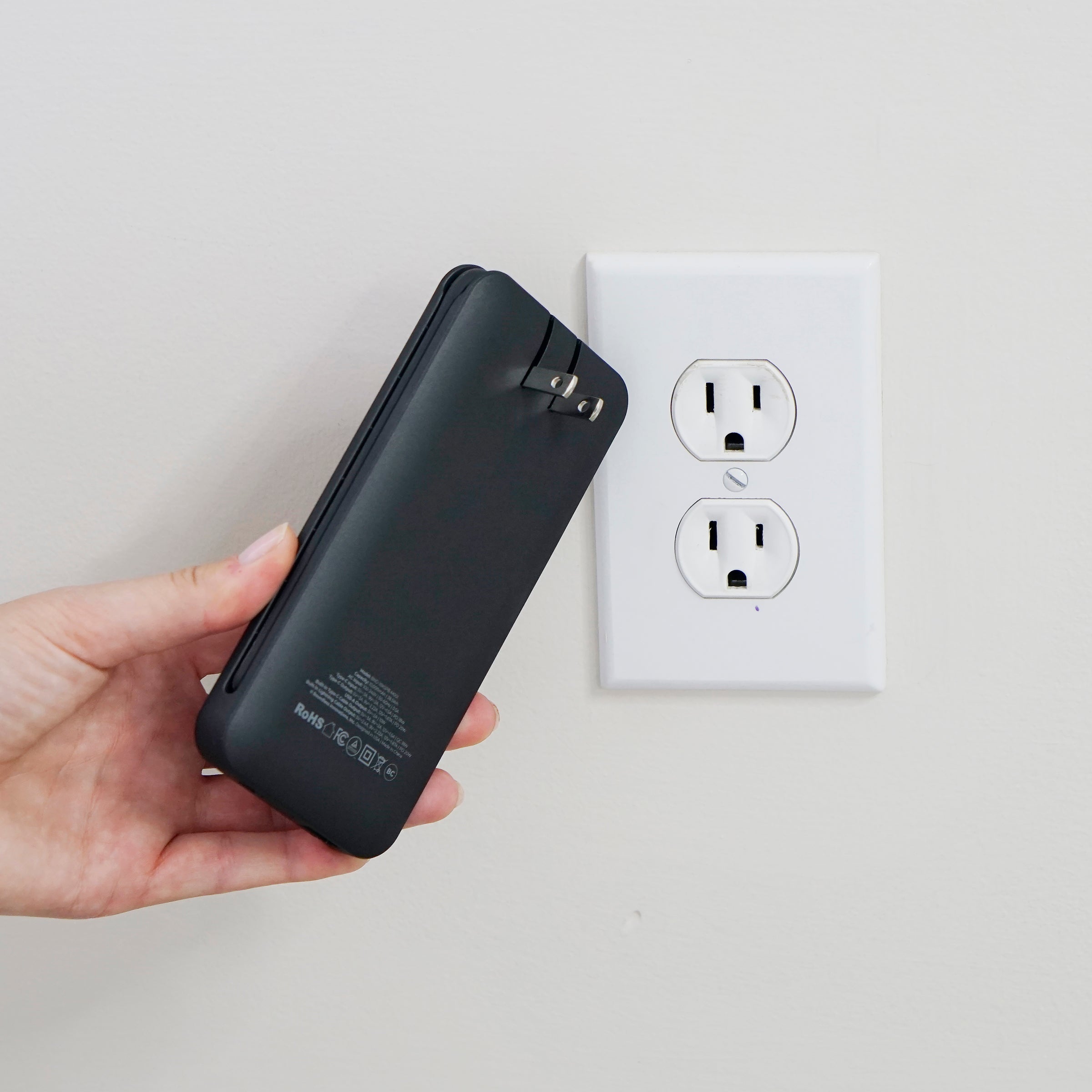 10,000mAh Slim Power Bank with Built-In Cables & AC Plug