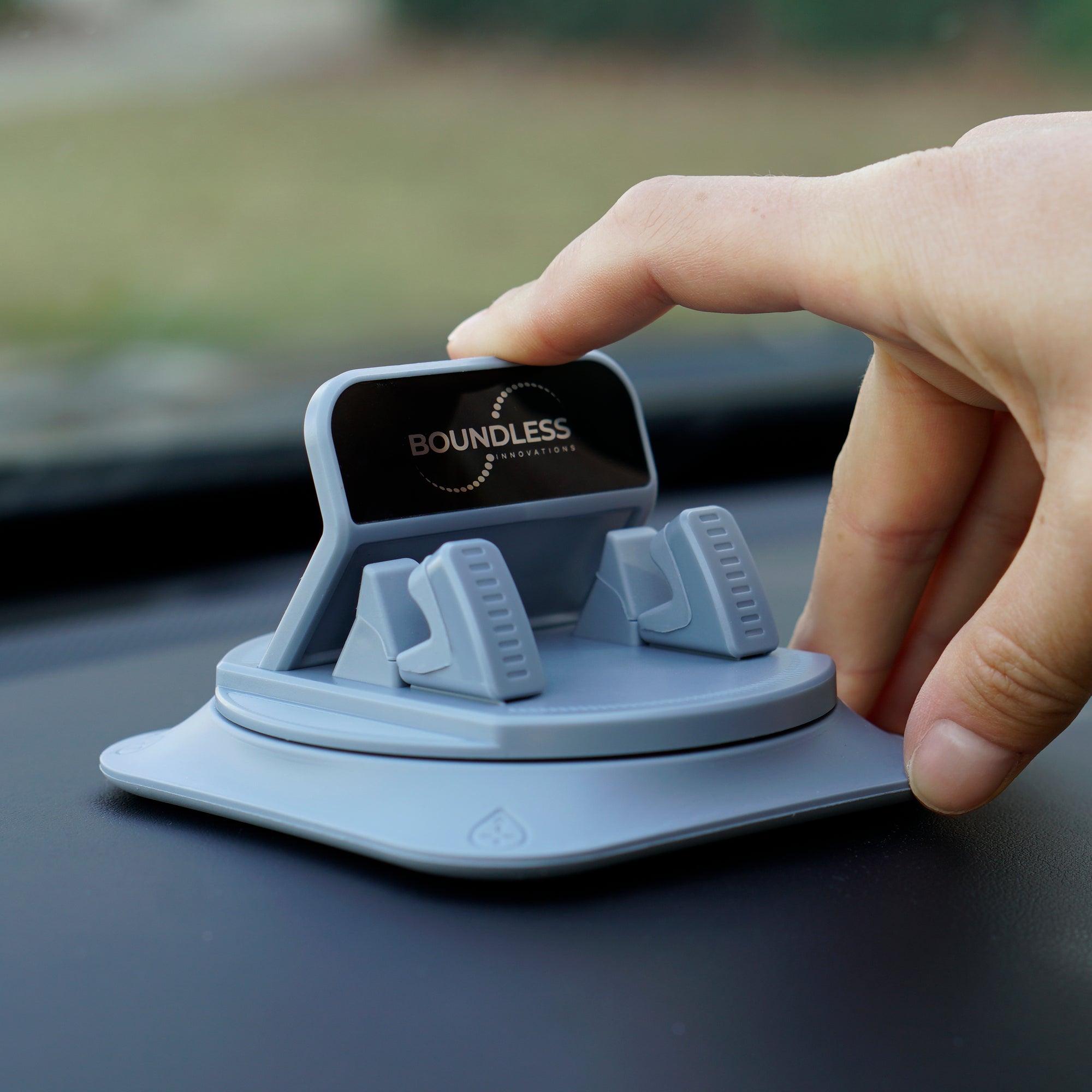 360-Degree Dashboard Phone Mount