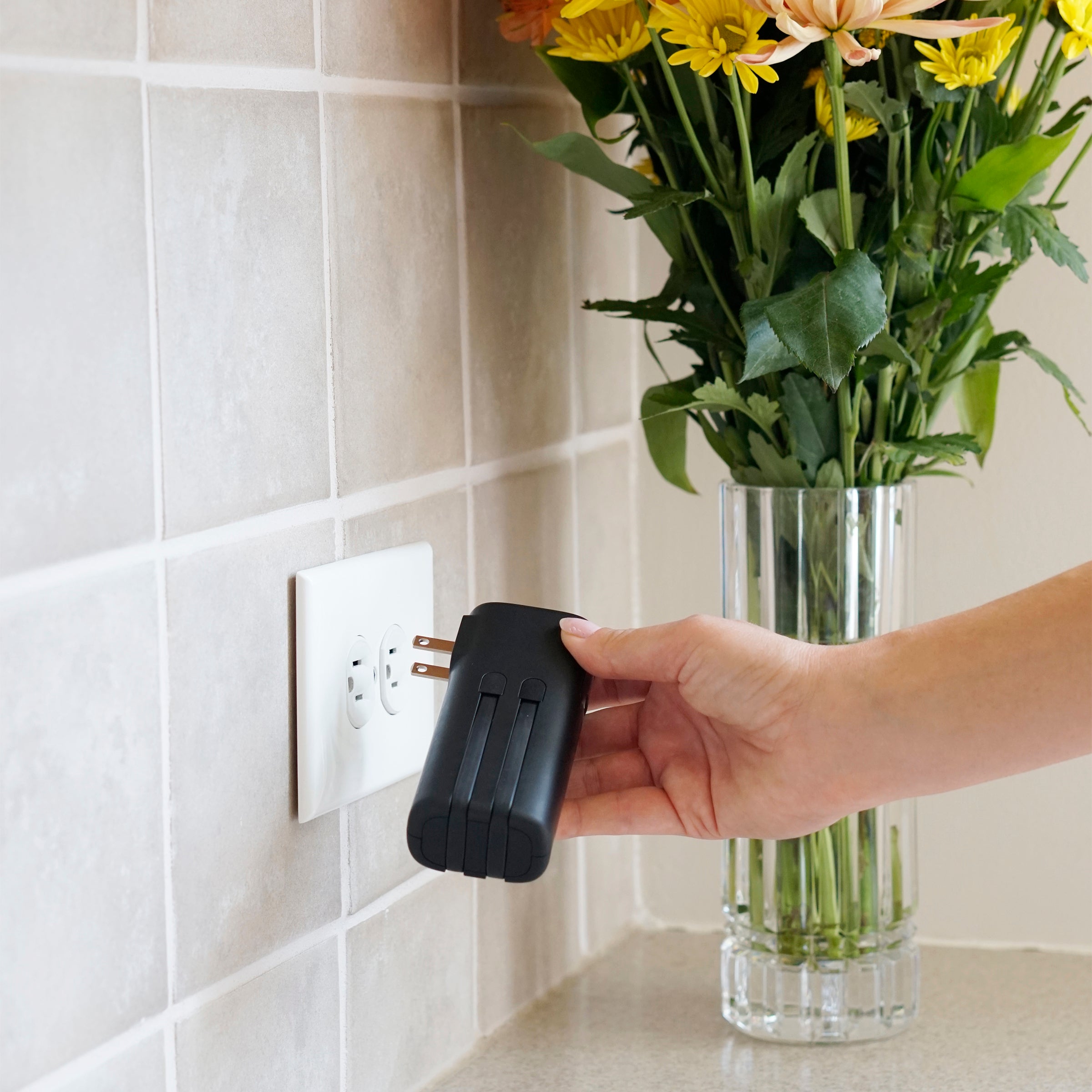 10,000mAh Handheld Power Bank with Built-In Cables & AC Plug